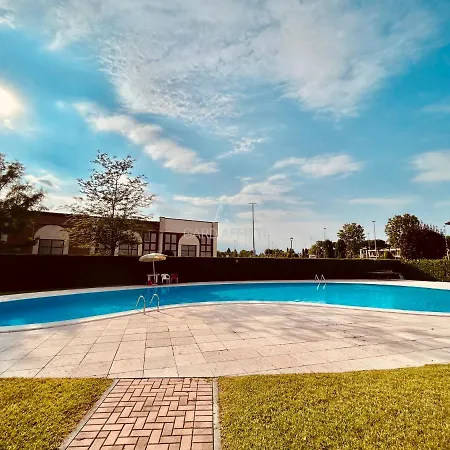 Artemide - A 150m Dal Di Garda Apartment *