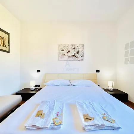 Artemide - A 150m Dal Di Garda Apartment Sirmione