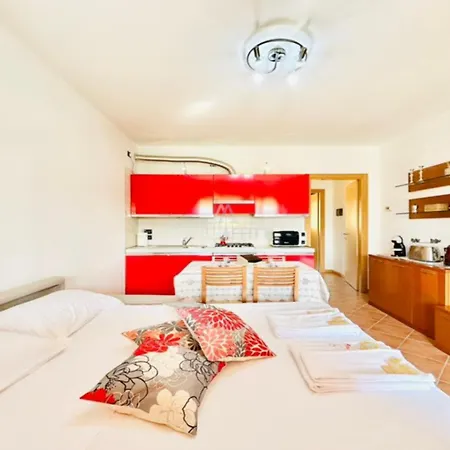 Artemide - A 150m Dal Di Garda Sirmione
